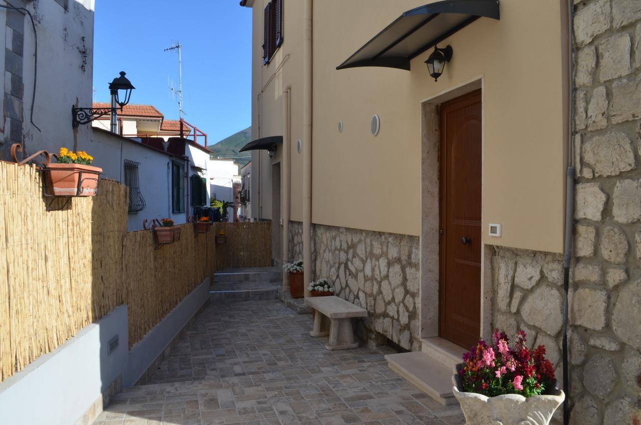Bed and Breakfast Vicoletto Dell'Aria Вико-Экуенсе Экстерьер фото