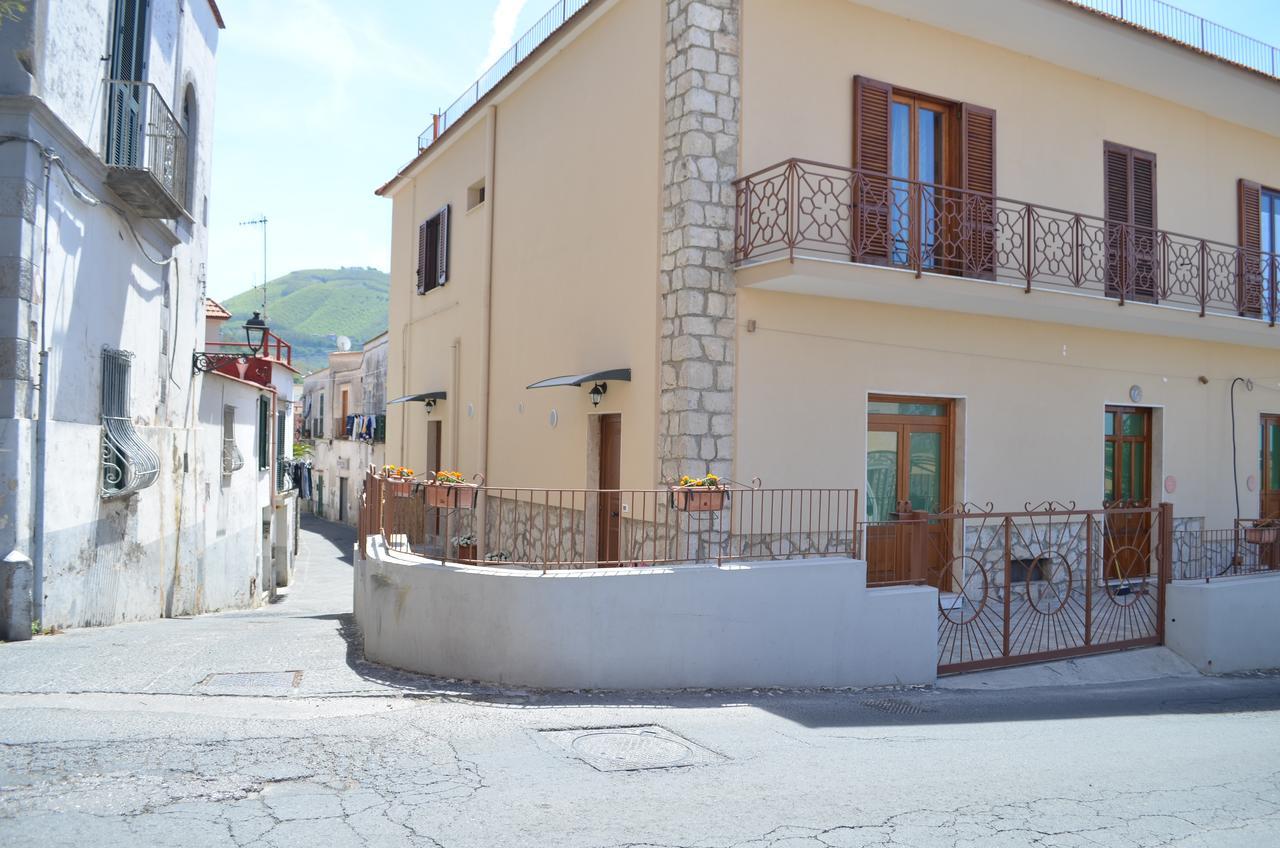 Bed and Breakfast Vicoletto Dell'Aria Вико-Экуенсе Экстерьер фото
