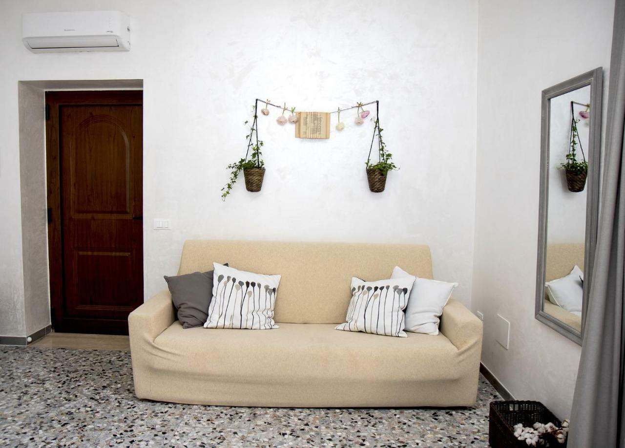 Bed and Breakfast Vicoletto Dell'Aria Вико-Экуенсе Экстерьер фото